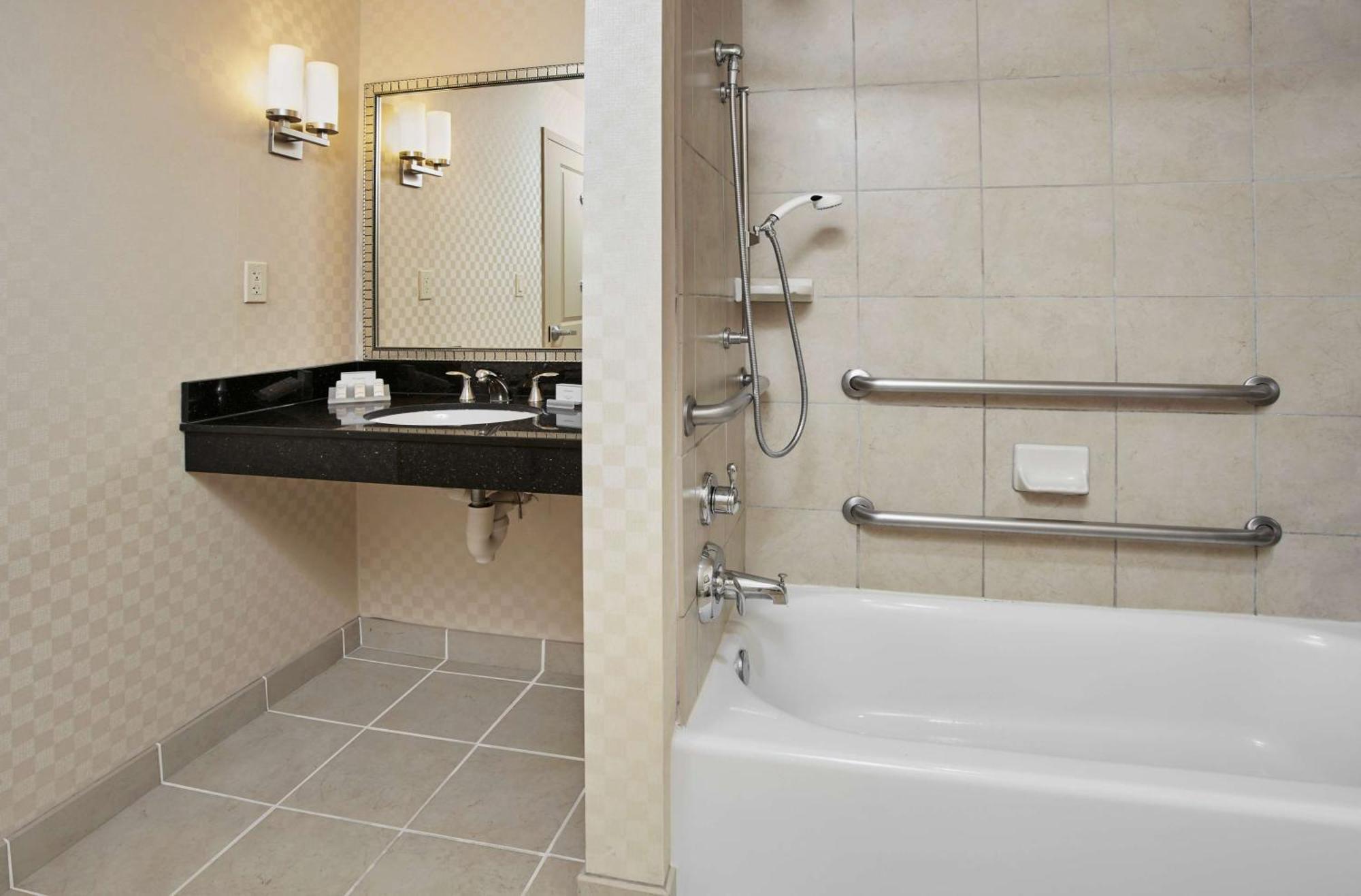 Hilton Garden Inn Rockville - Gaithersburg Экстерьер фото