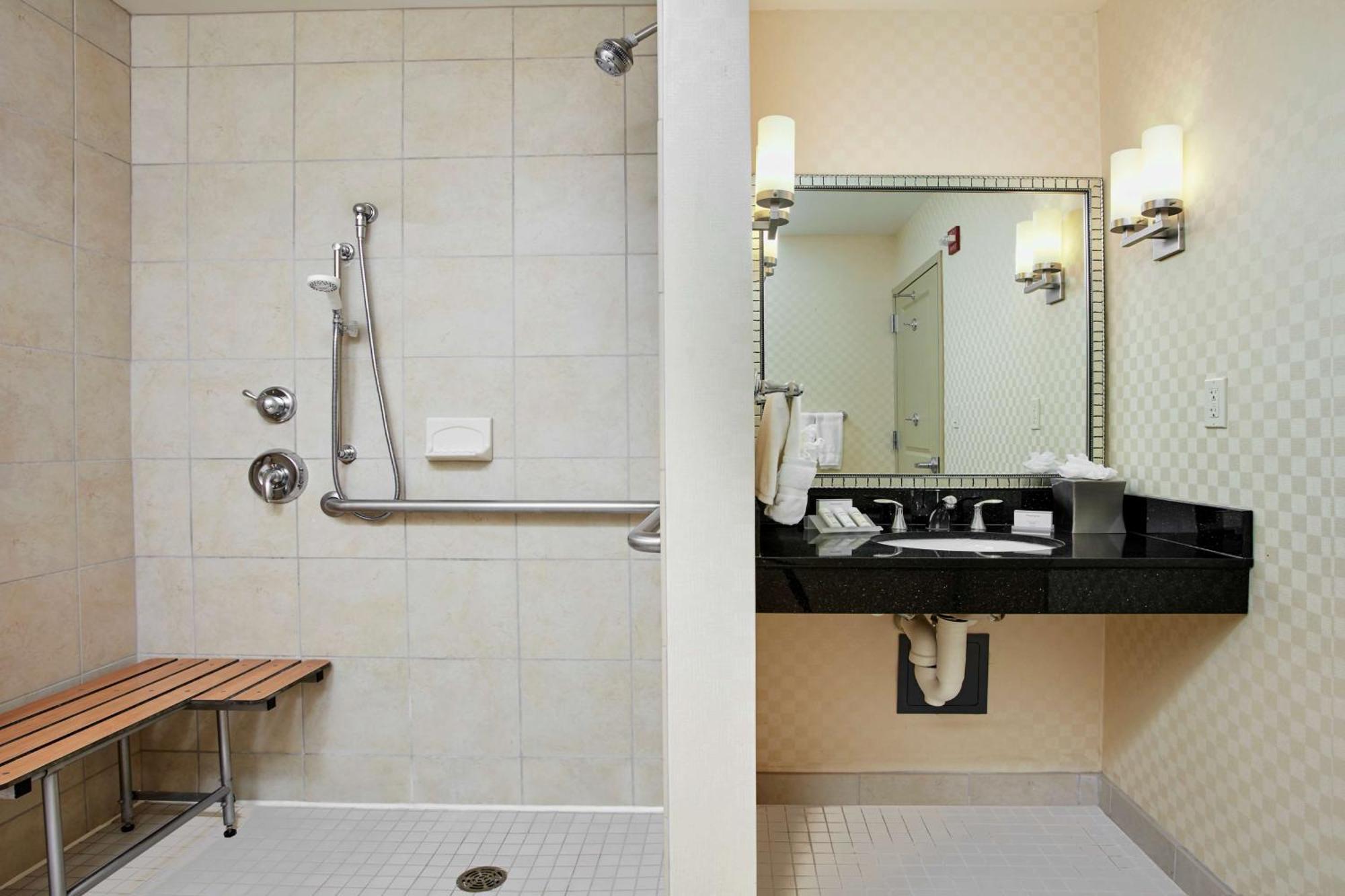 Hilton Garden Inn Rockville - Gaithersburg Экстерьер фото